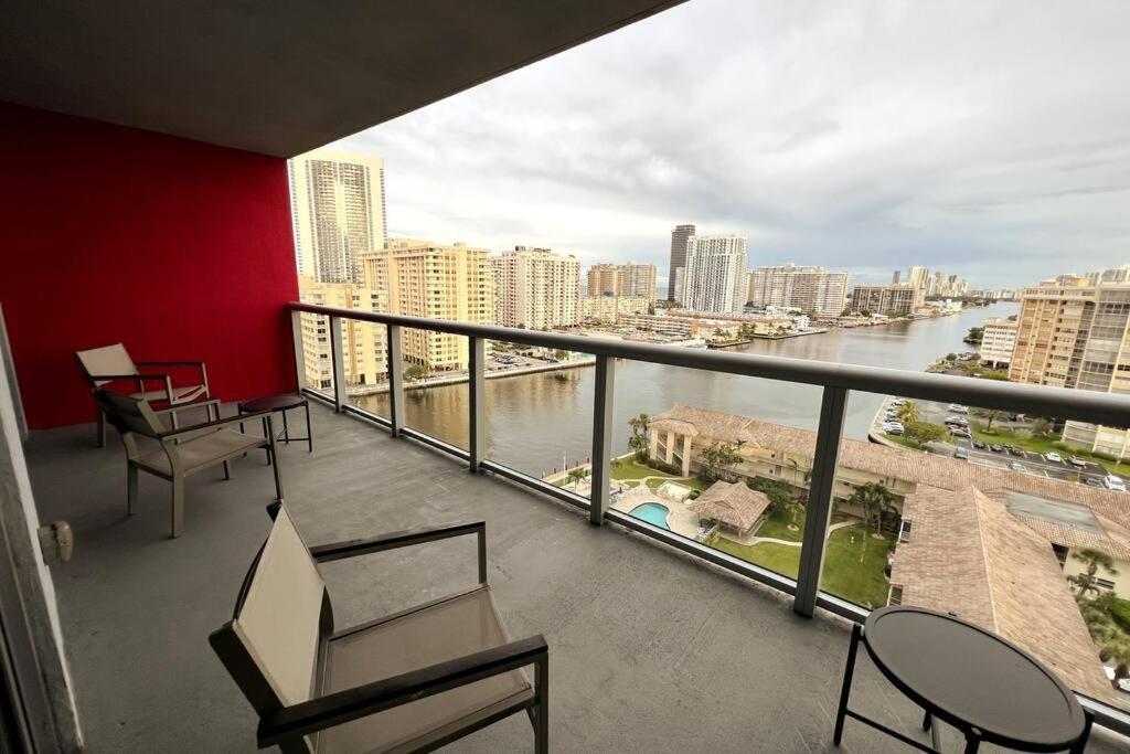 Beachwalk 1B 1B Incredible View Apartment 14 A Hallandale Beach Exterior photo