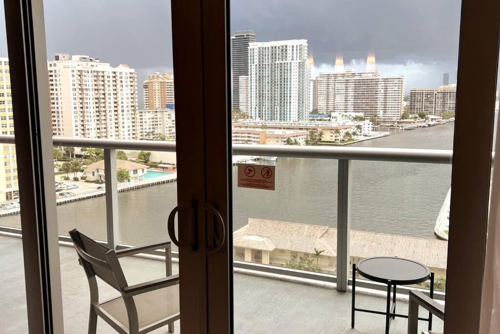 Beachwalk 1B 1B Incredible View Apartment 14 A Hallandale Beach Exterior photo