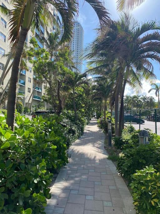 Beachwalk 1B 1B Incredible View Apartment 14 A Hallandale Beach Exterior photo