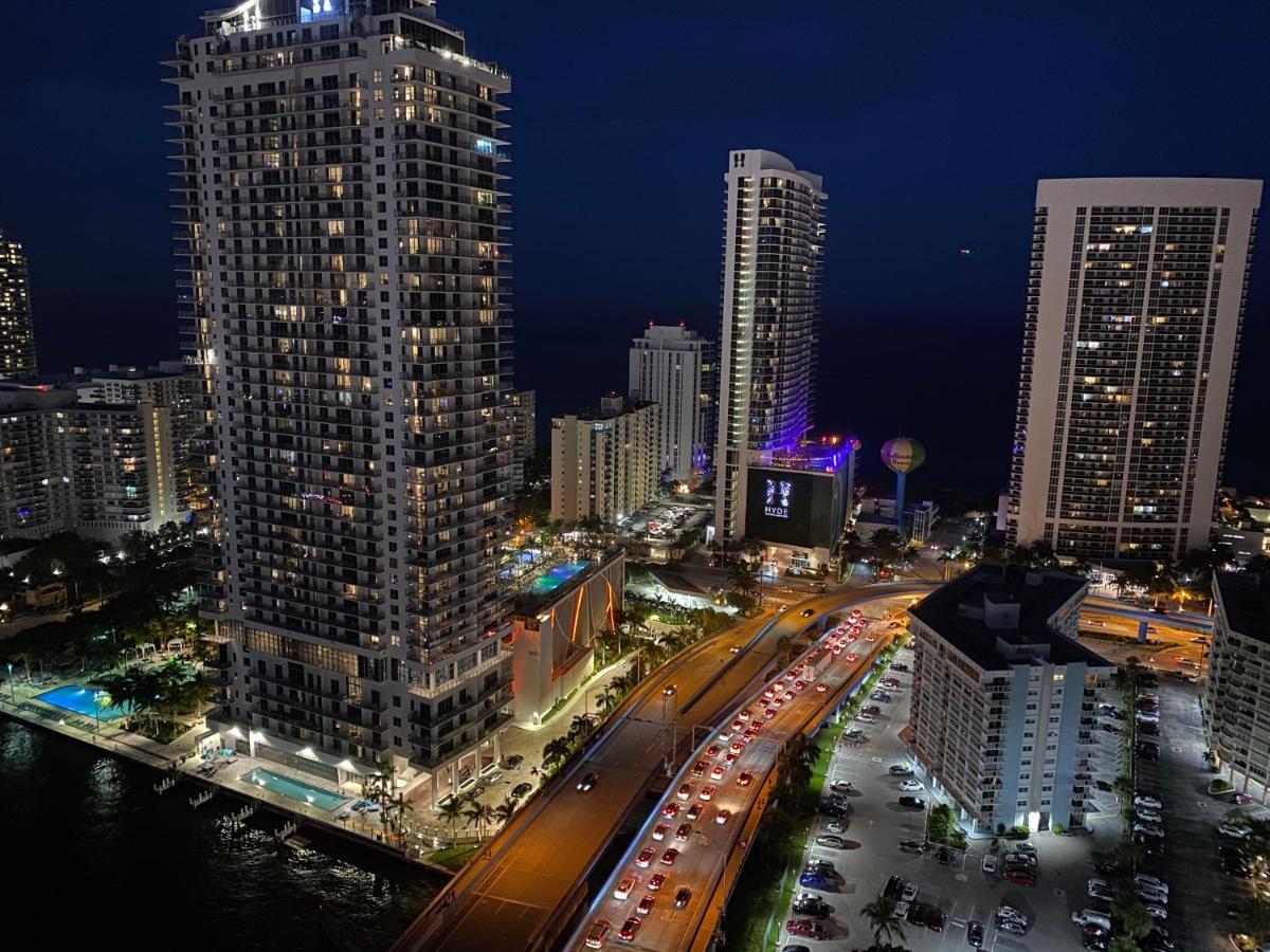 Beachwalk 1B 1B Incredible View Apartment 14 A Hallandale Beach Exterior photo
